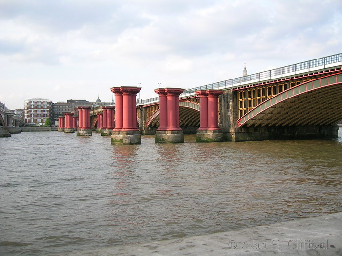 Blackfriars Bridge, London